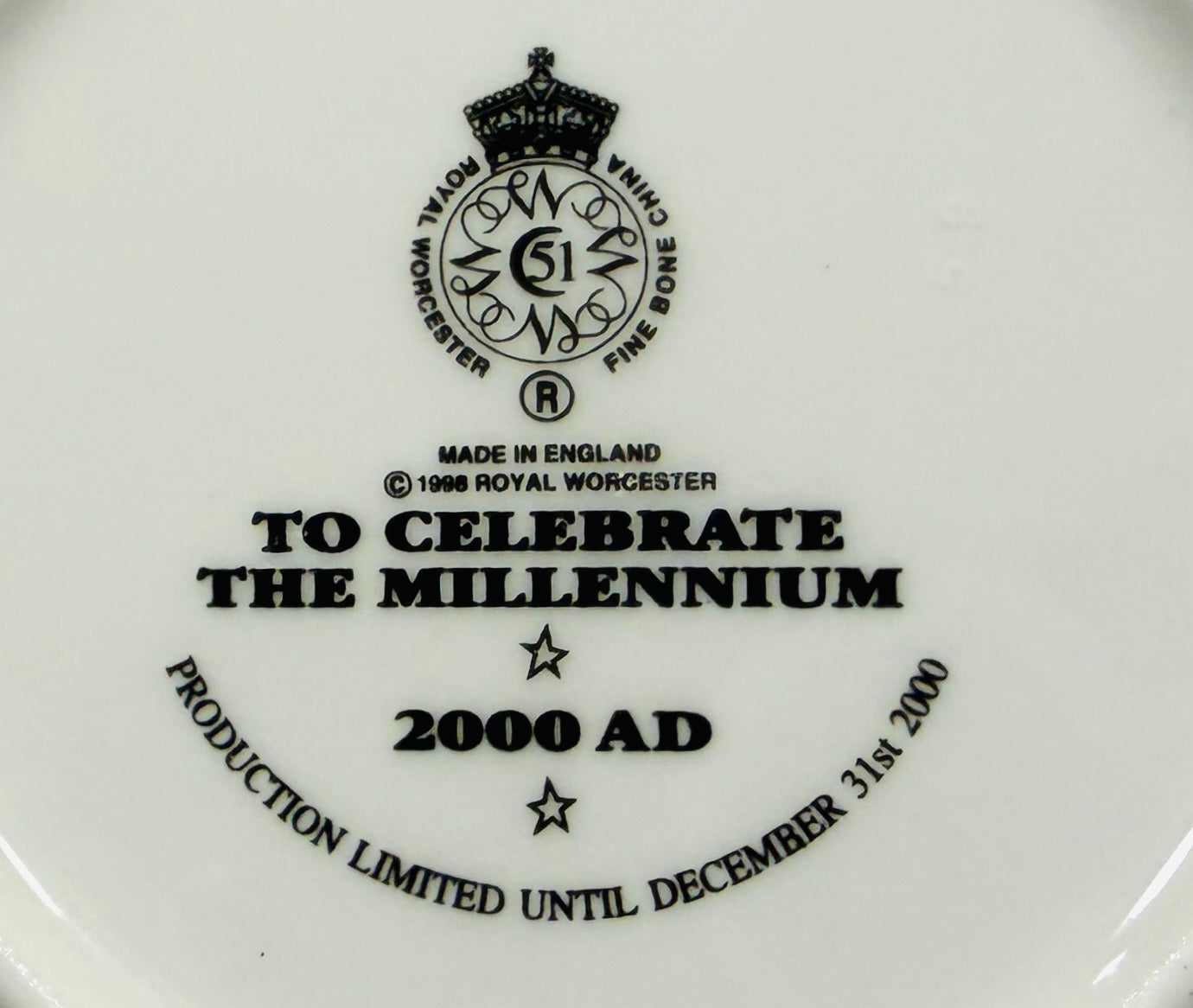 Royal Worcester Made In England Fine Bone China Plate To Celebrate The Millenium