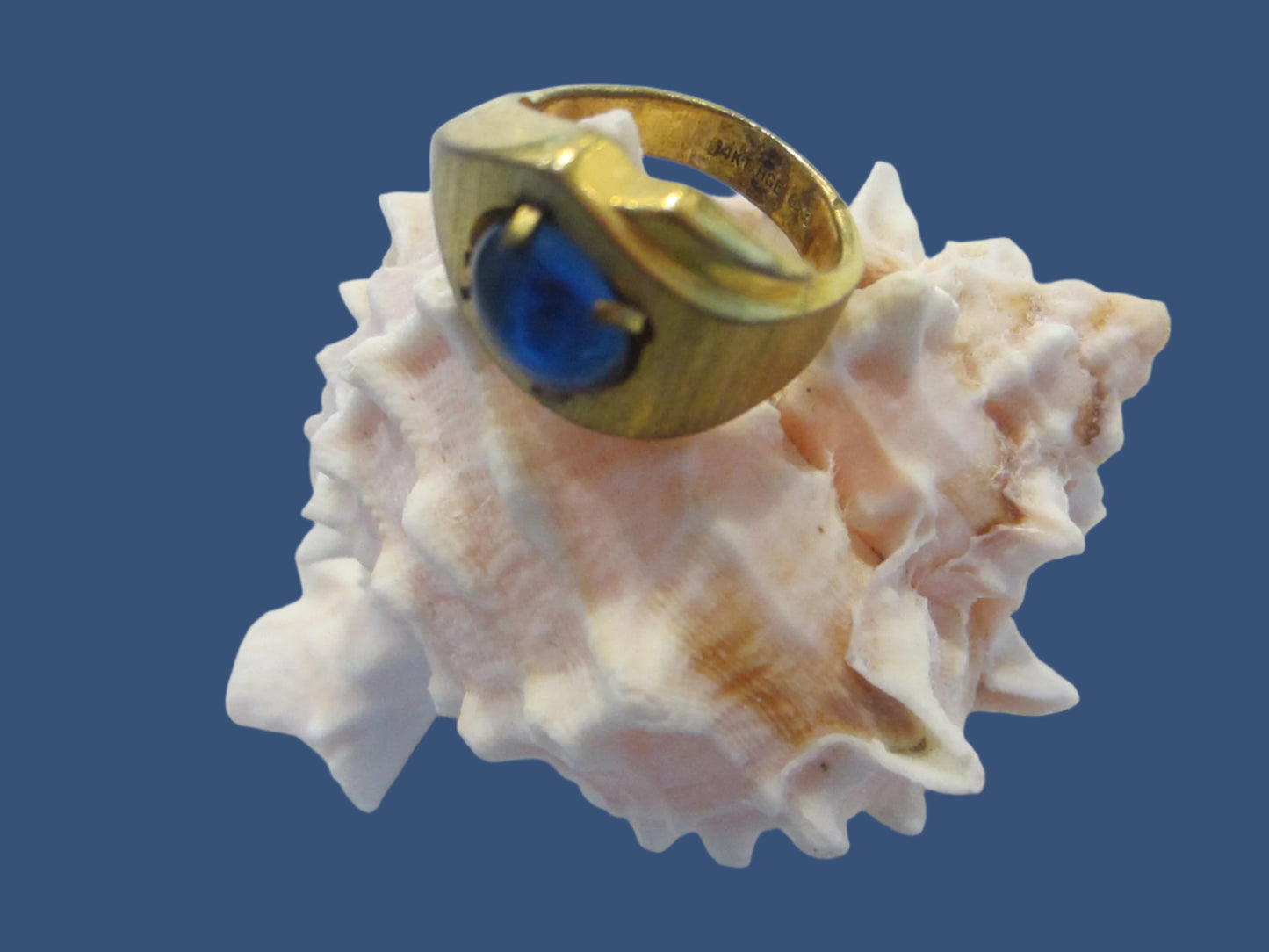 Cocktail Ring Blue Glass Cabochon 14K HGE Gold Plated Symbolized Eternal Connect