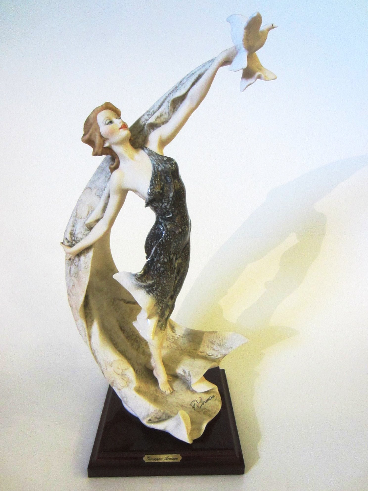 Giuseppe Armani Ascent Signature Statue Capo Di Monte Collector