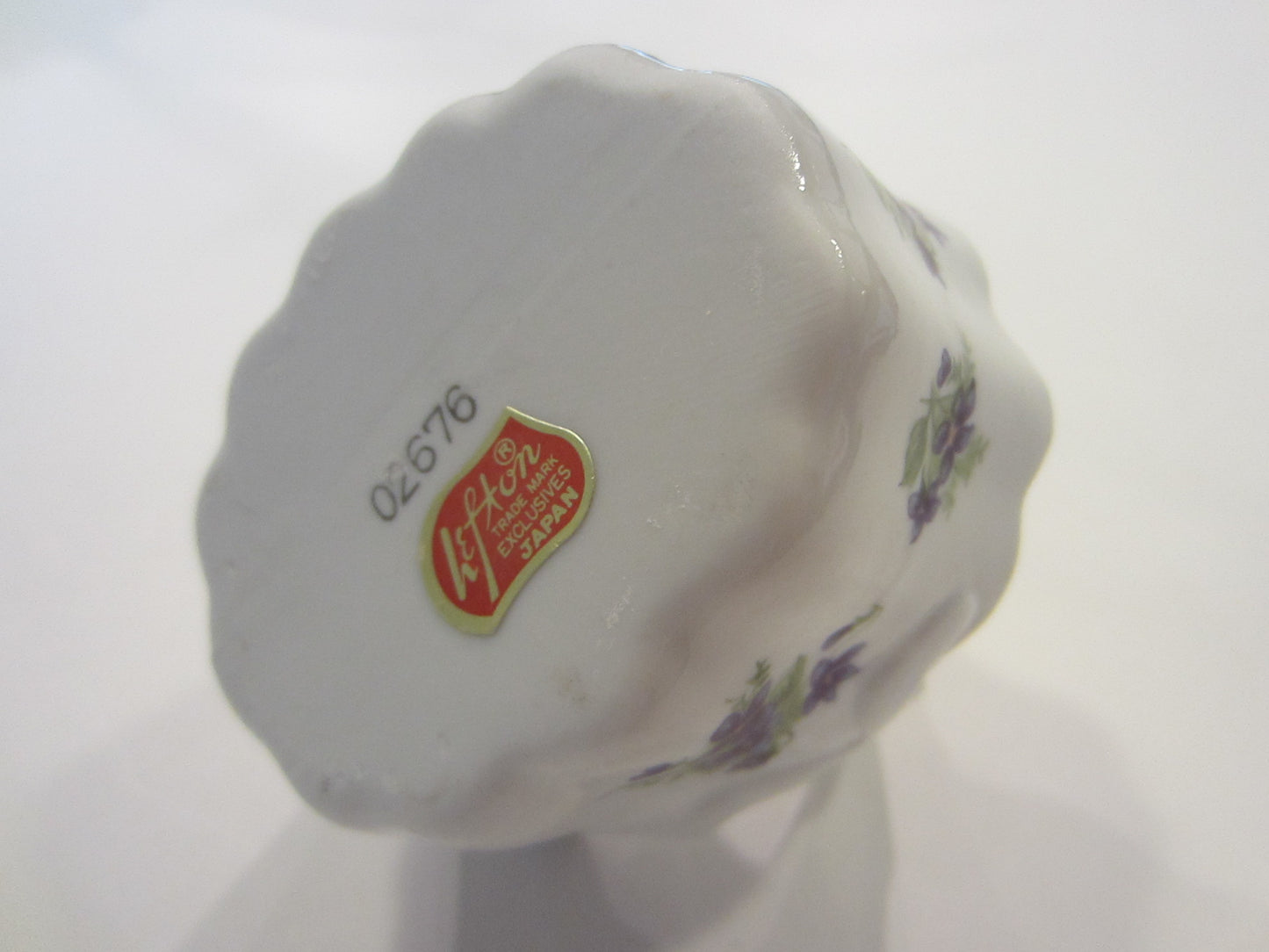 Lefton White Porcelain Mini Basket Violet Flowers Medallions