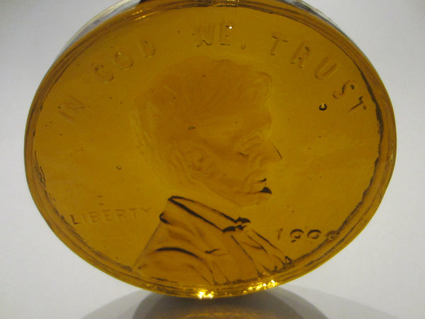 Abraham Lincoln Amber Glass Portrait Presidential Commemorative Paperweight