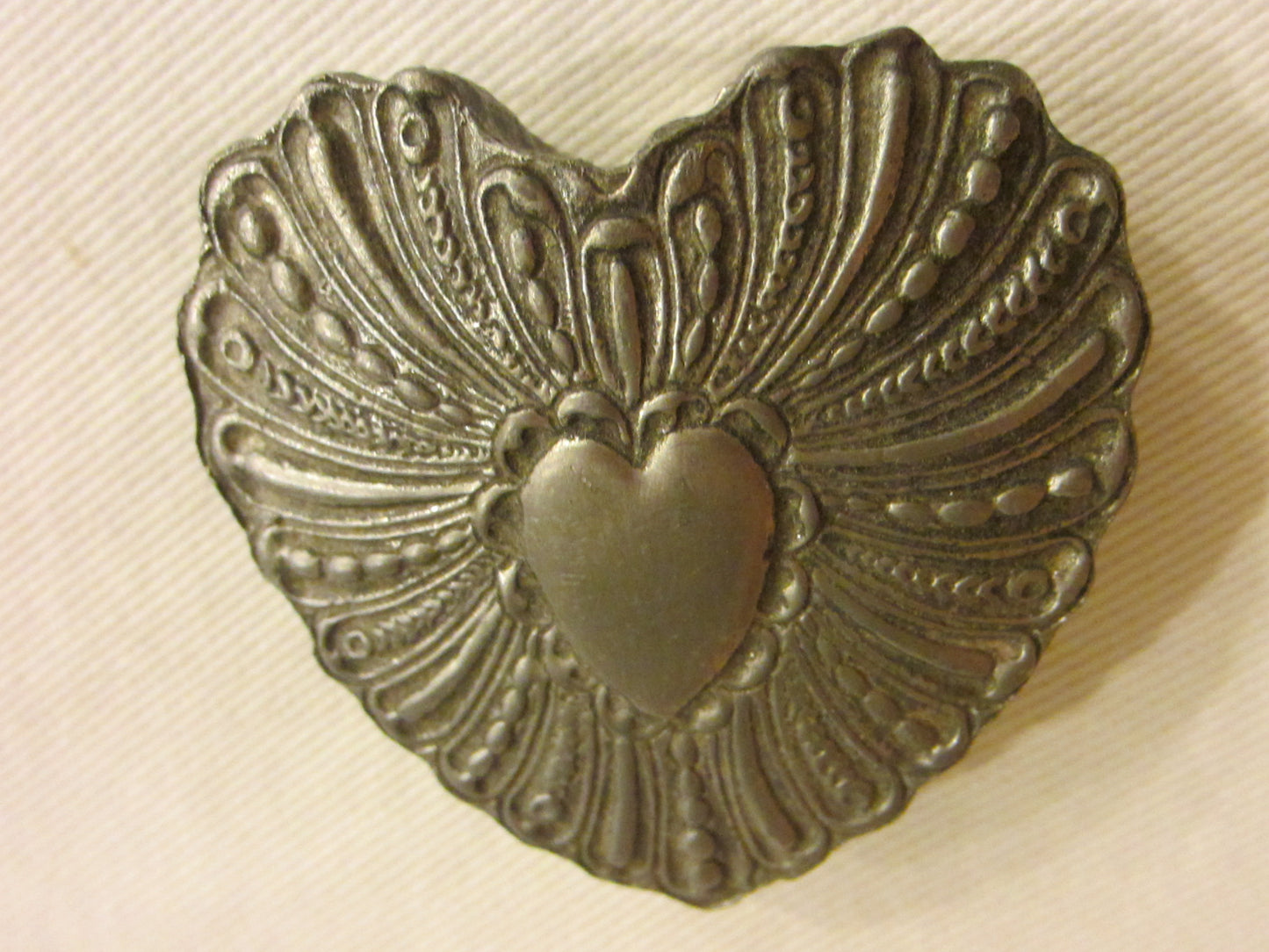 Metzke Pewter Mini Heart Trinket Box Vanity Décor