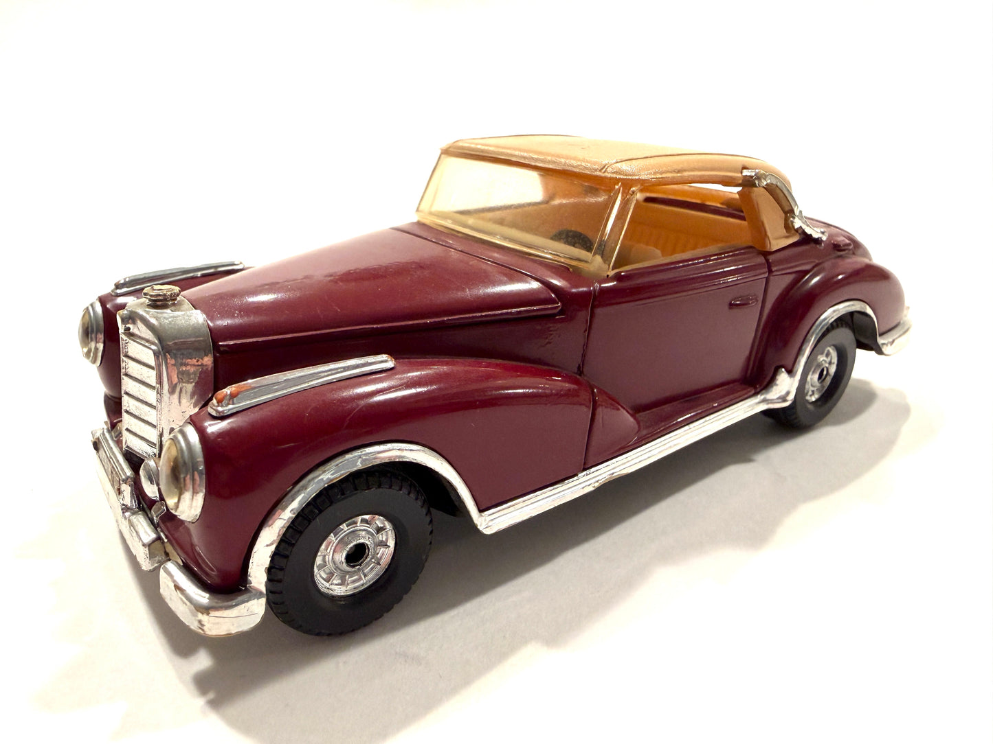 Mercedes Benz Model 300 S Corgi Diecast Model Car Made In Great Britain