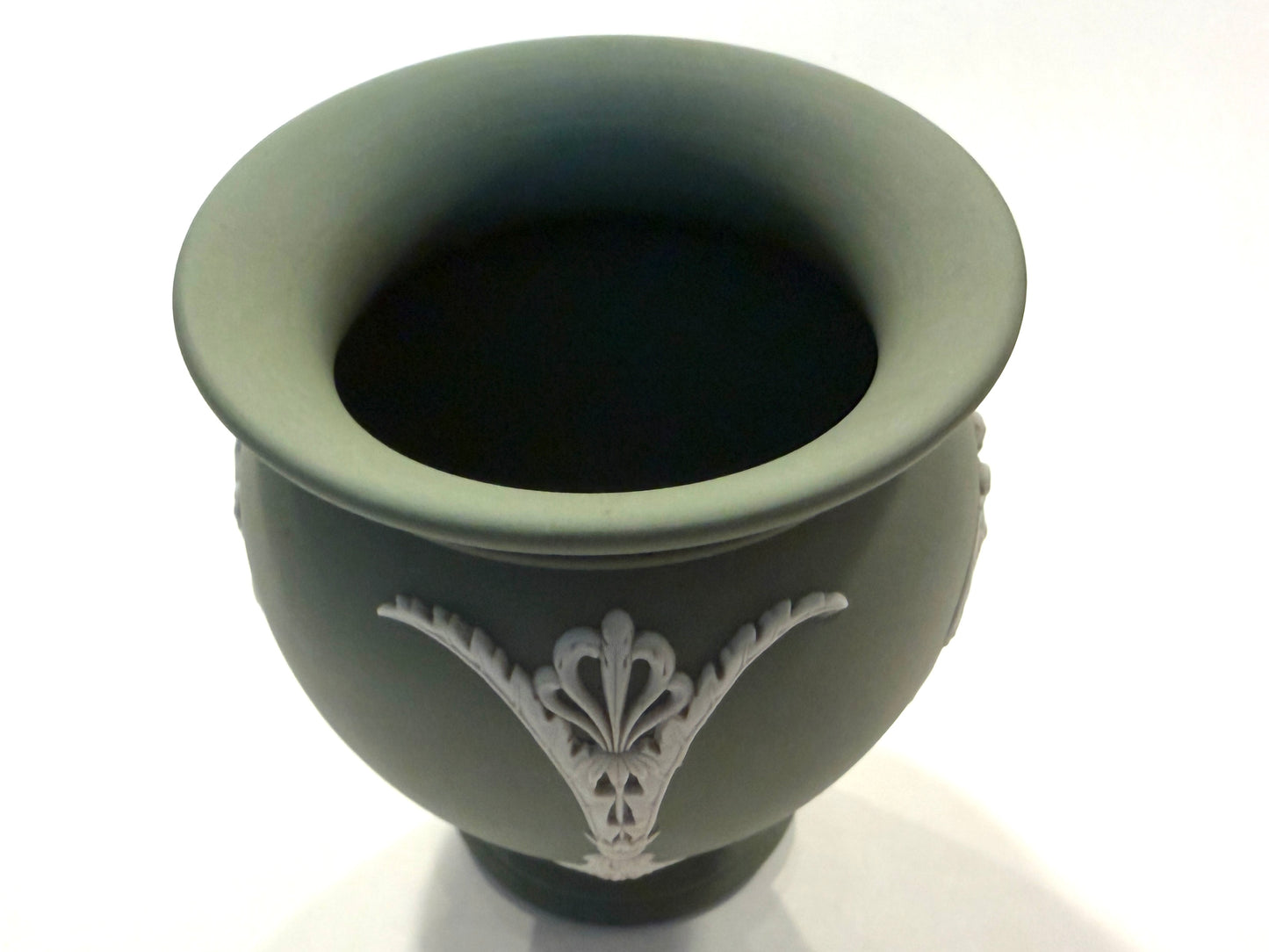 Wedgwood England Green Jasper White Aphrodite Vase