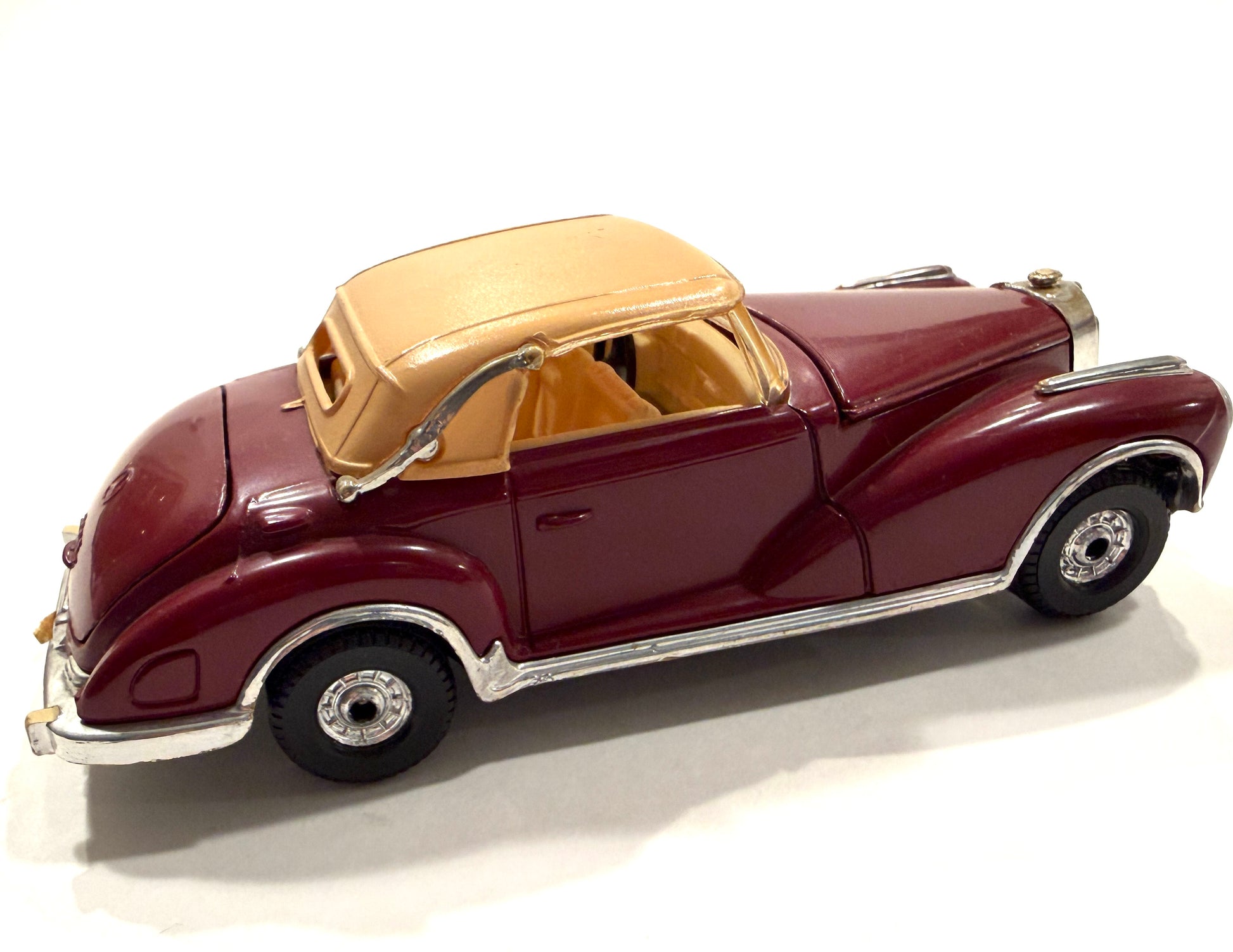 Mercedes Benz Model 300 S Corgi Diecast Model Car Made In Great Britain
