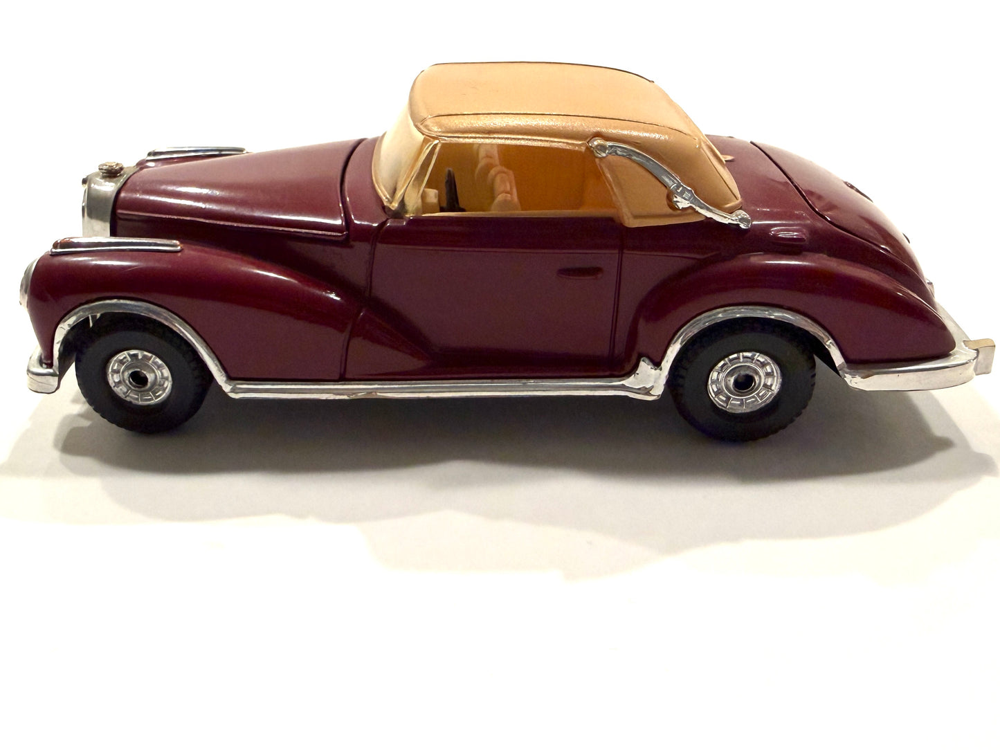 Mercedes Benz Model 300 S Corgi Diecast Model Car Made In Great Britain