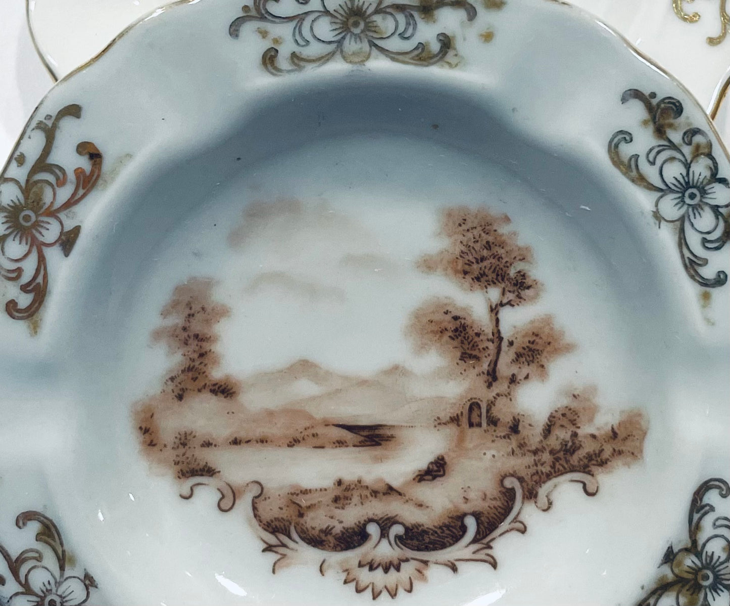 Winterling Bavaria Germany Pair of Pictorial Ashtrays