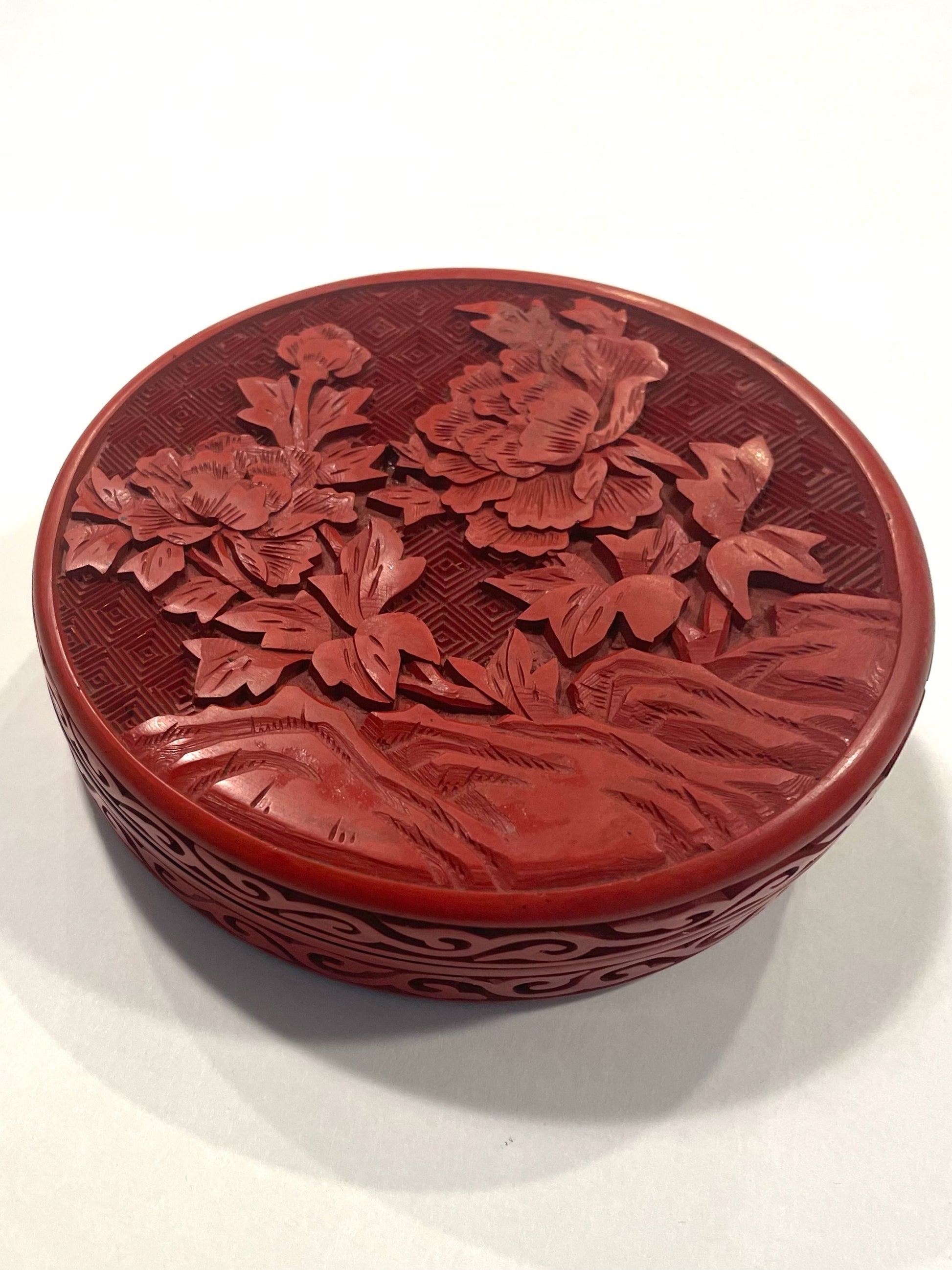 Chinese Red Lacquer Carved Lotus Flowers Decorative Box