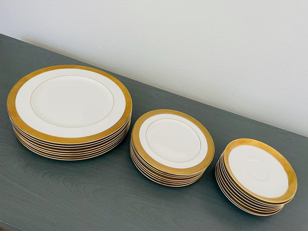 Robinsons California Bone China Grandeur Japan Short Dinner Set