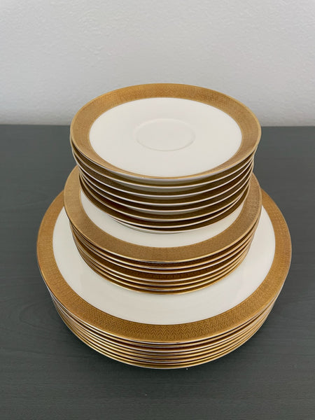 Robinsons California Bone China Grandeur Japan Short Dinner Set