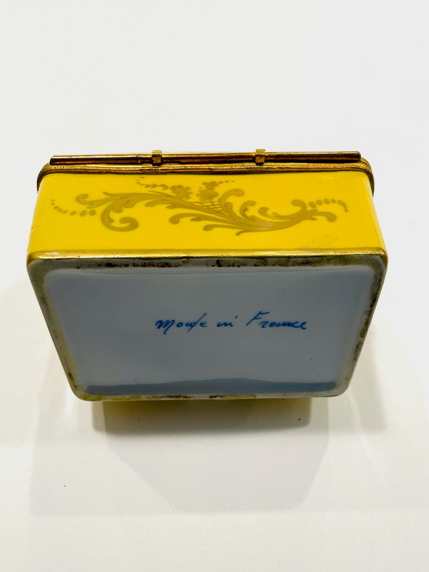 Early 20th Century Yellow Porcelain France Hand Painted Floral Medallions Chest W Tray Set