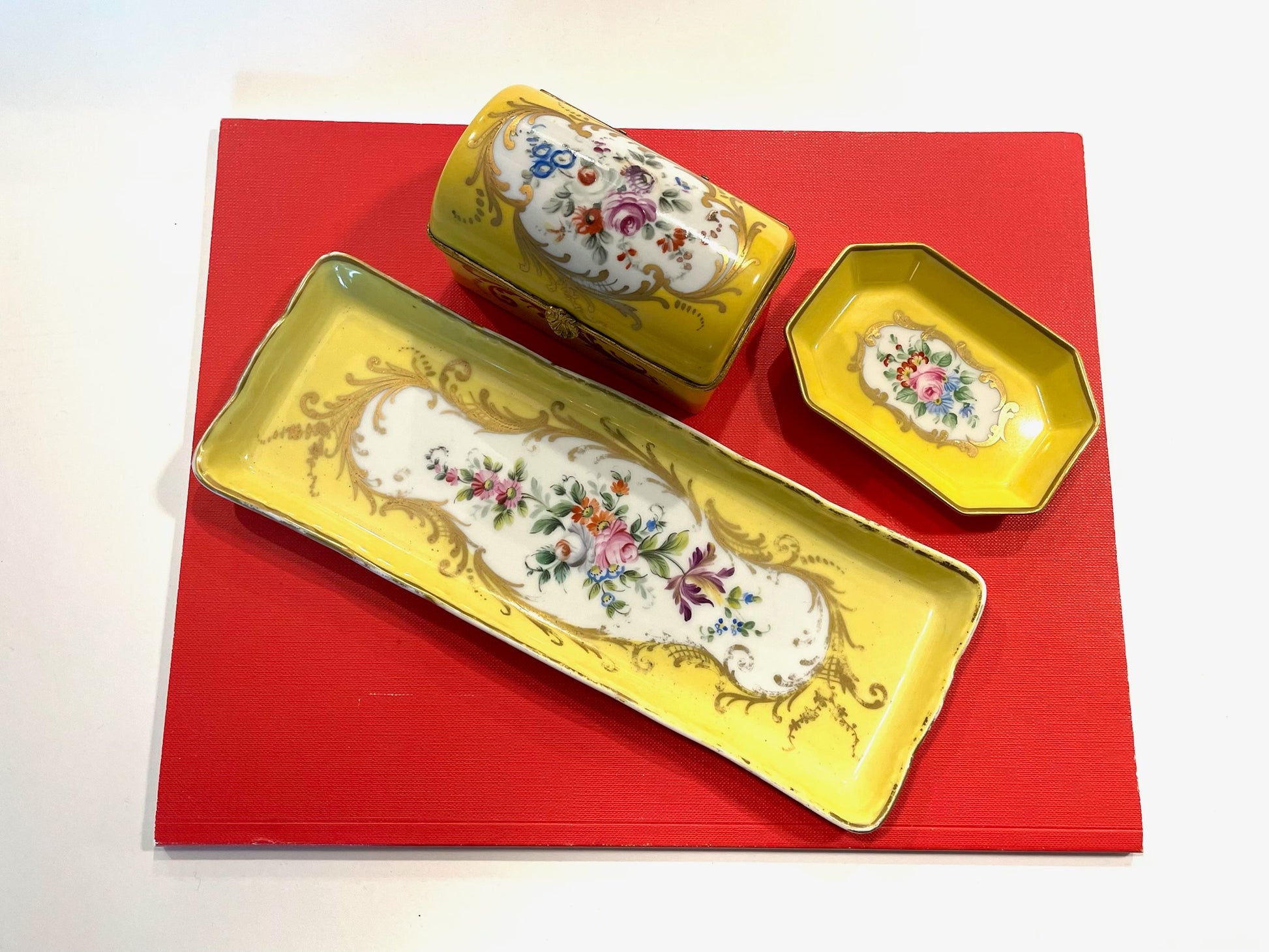 Early 20th Century Yellow Porcelain France Hand Painted Floral Medallions Chest W Tray Set