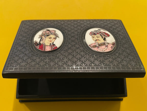 Mughal Hand Painted Portraits Box Ashtray Set Niello Style