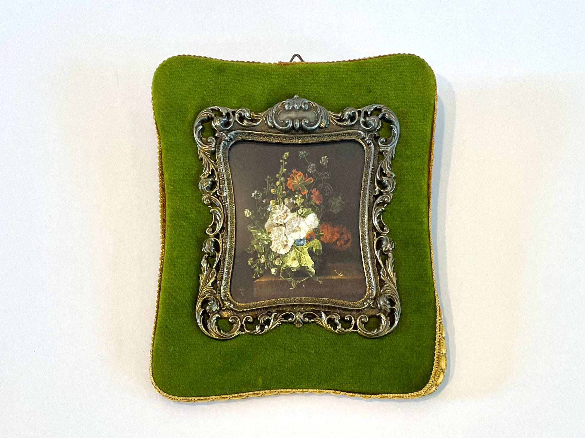 Treasure From Italy For Broadway Floral Decor