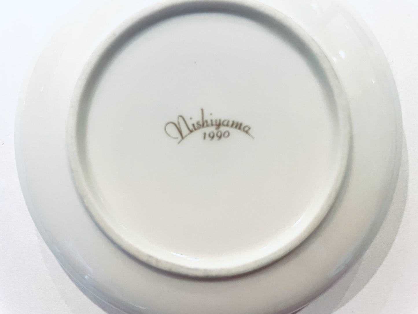 Nishiyama 1990 Pair of Porcelain Floral Decorative Bowls