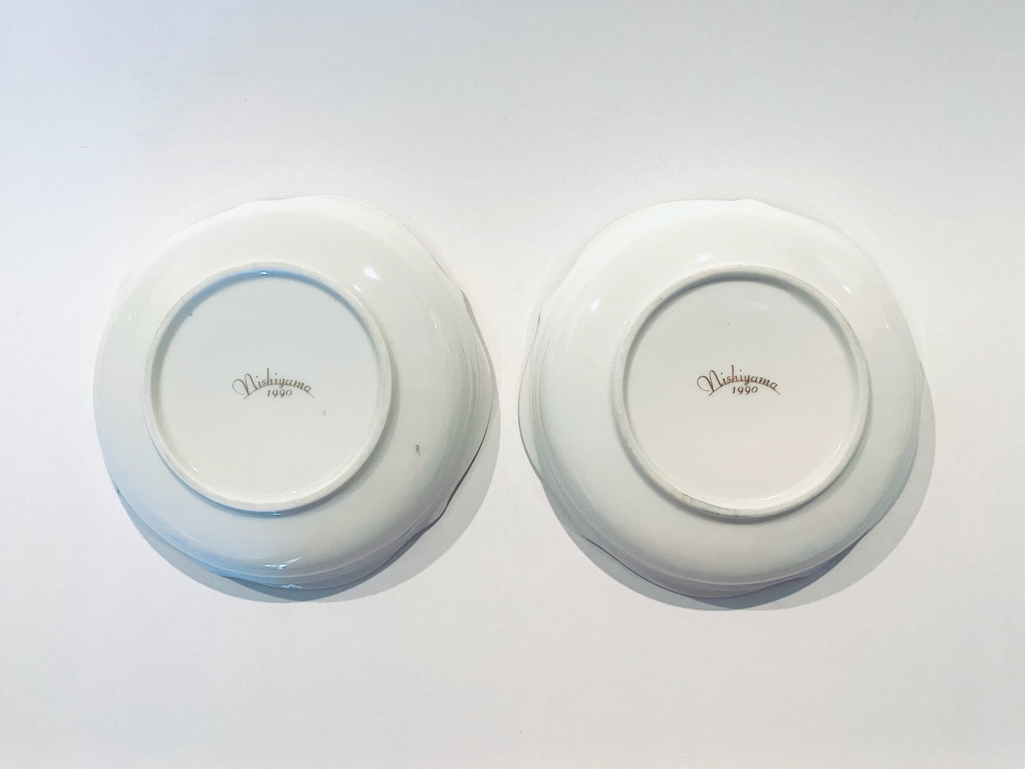 Nishiyama 1990 Pair of Porcelain Floral Decorative Bowls