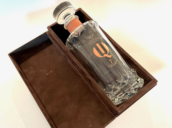 Qui 7 Crystal Decanter Empty Liquor Bottle In Brown Textile Case