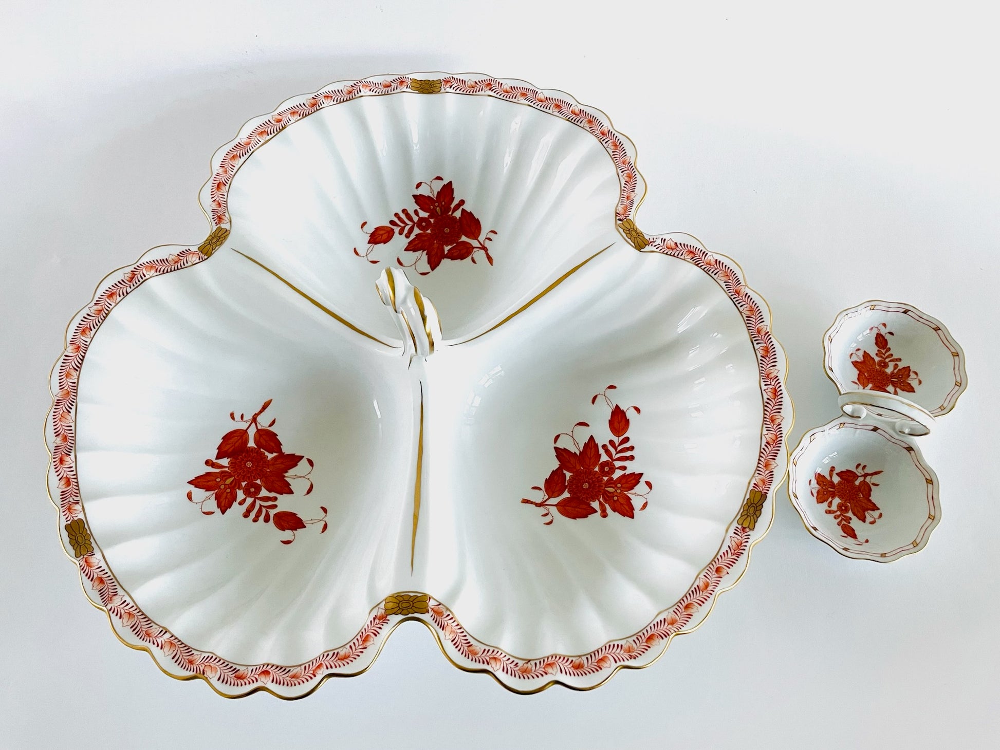 Herend Chinese Bouquet Serving Platter W Twin Open Salt Pepper