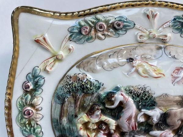 R Capodimonte Italy Porcelain Box Majolica Cherubs Hand Painted Figurative