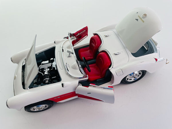 bUrago Chevrolet Corvette 1957 White Model Car Made In Italy
