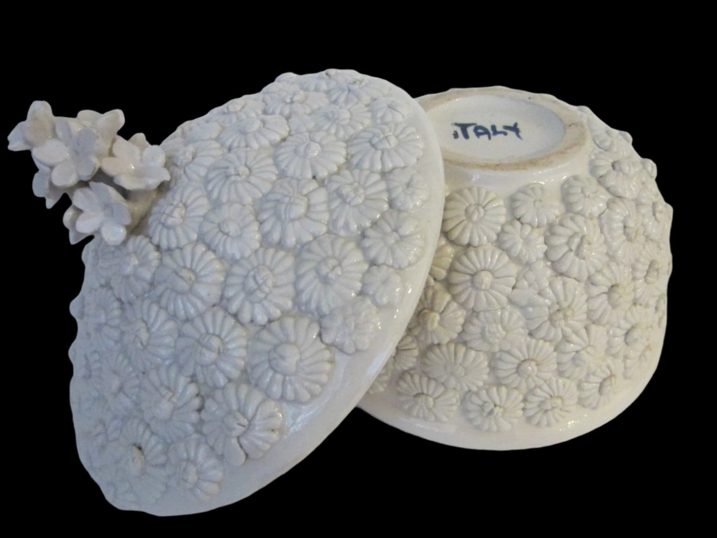 Italy Hand Crafted Porcelain White Flowers Box Majolica Daisies - Designer Unique Finds 