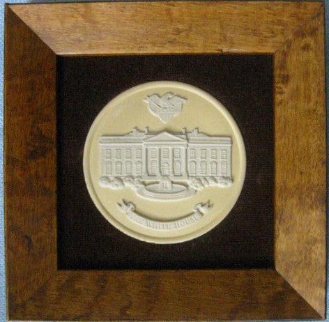 The White House Wedgwood Collector Society England Medallion Cameo Icon - Designer Unique Finds 
 - 3