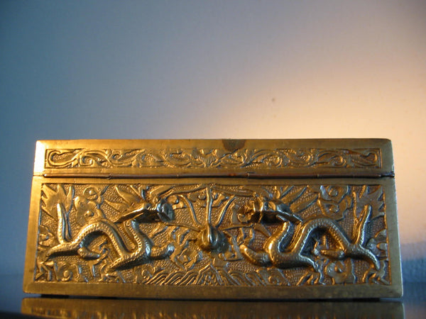 Chinese Brass Humidor Box Early 20th Century Period Flying Dragons Sandalwood Lined - Designer Unique Finds 
 - 4