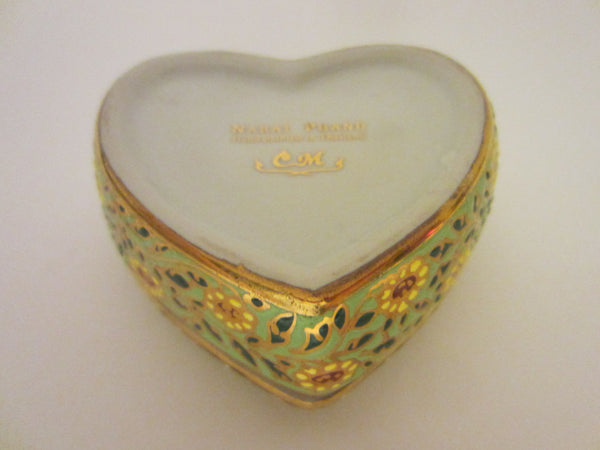 Gold Porcelain Heart Jewelry Box Narai Phand Hand Painted In Thailand Floral Enameling - Designer Unique Finds 
 - 2