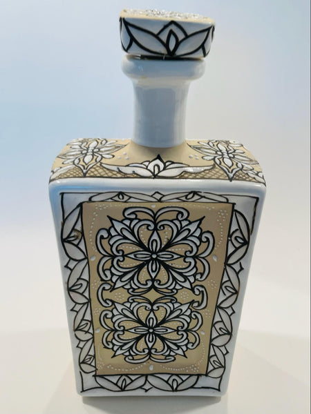 Dos Artes Plata Hand Decorated Ceramic Floral Enameling Decanter