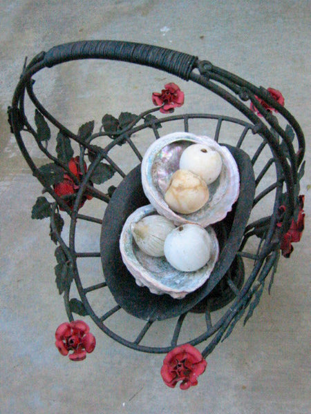 French Tole Basket Blooming Standout Red Roses From 1940 - Designer Unique Finds 
 - 3