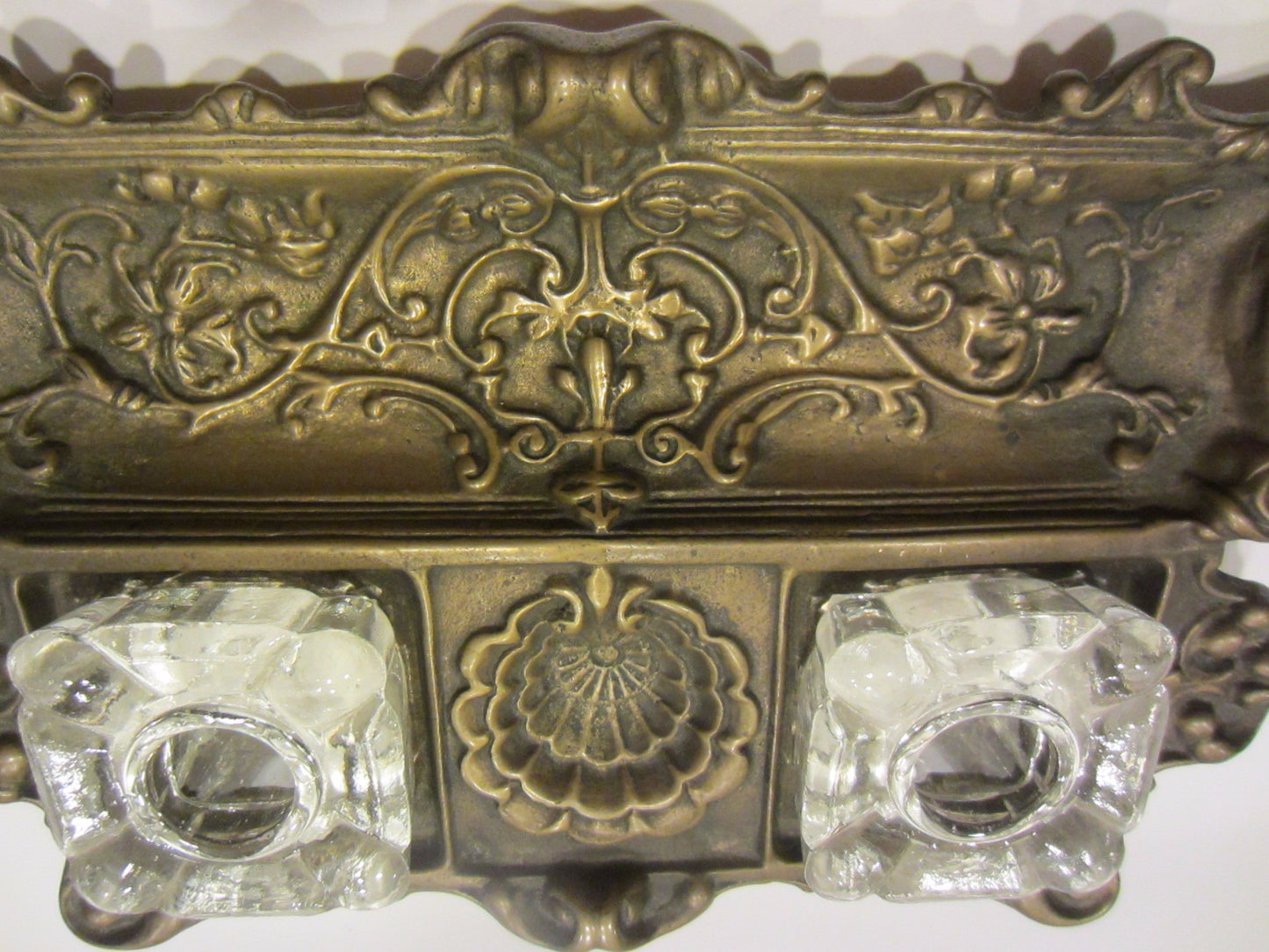 Rococo Style Bronze Inkwell Clam Shell Glass Inserts Floral Relief
