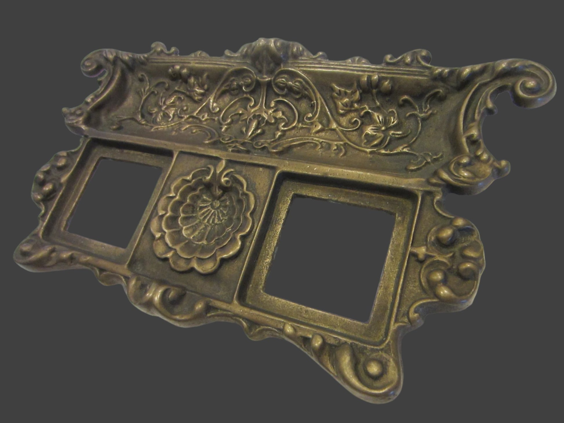 Rococo Style Bronze Inkwell Clam Shell Glass Inserts Floral Stand - Designer Unique Finds 
 - 2