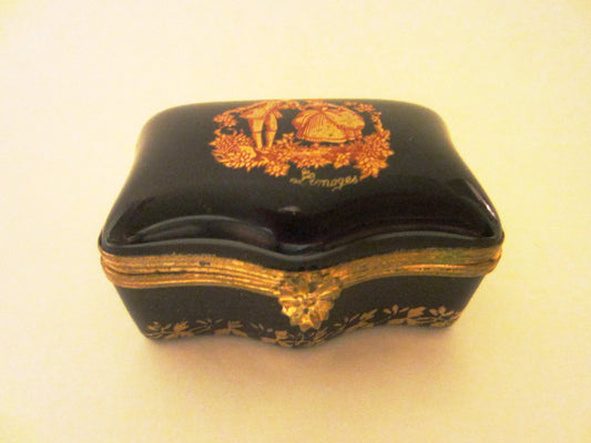 Porcelain Romantic Limoges Castle Miniature Box Gilt Decorated