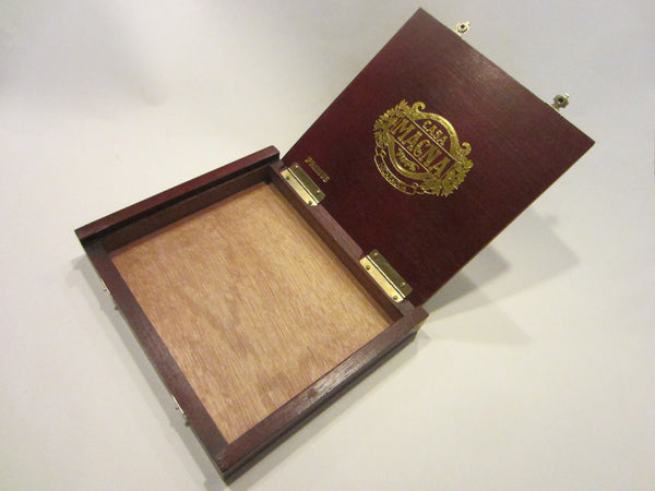 Casa Magna Primus Cigar Box Hand Crafted Golden Embossed - Designer Unique Finds 
 - 3