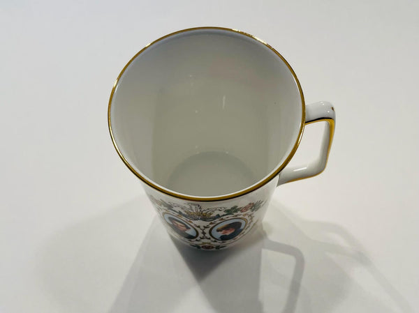 Royal Grafton Fine Bone China Made In England Collectible Teacup