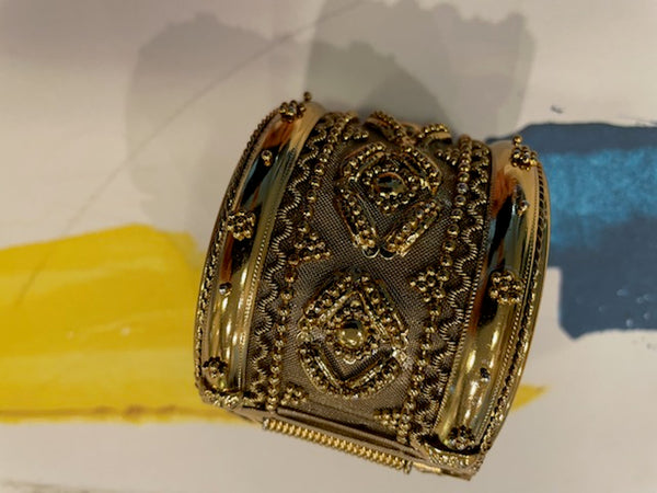 Golden Mesh Geometric Statement Hinged Cuff Bracelet
