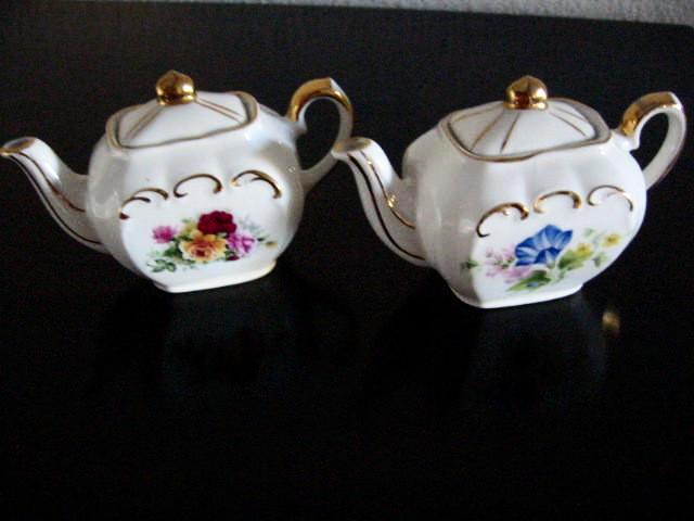 Sadler Mini Teapots England Floral Transfer Gilt Decorated - Designer Unique Finds 