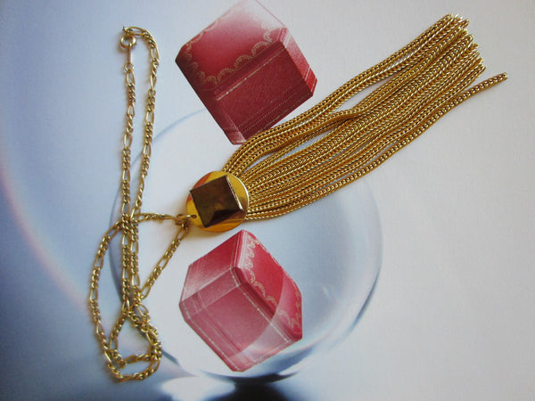 Golden Tassel Pendant Chain Necklace - Designer Unique Finds 