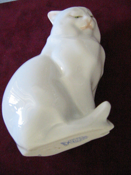 Herend Cat Figurine Hand Painted Signed Porcelain - Designer Unique Finds 
 - 4