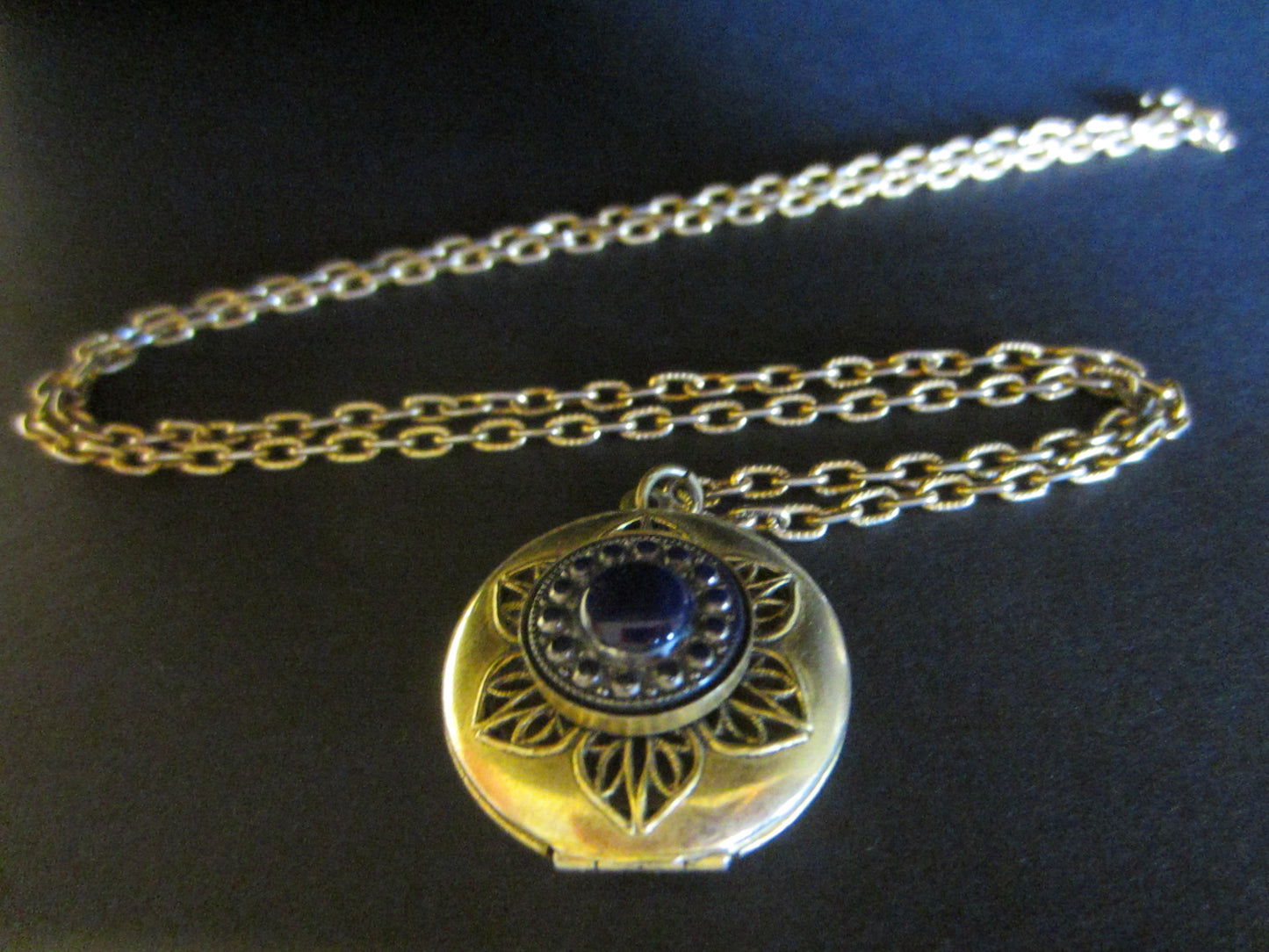 Freirich Vintage Locket Necklace Filigree Midnight Blue Cabochon