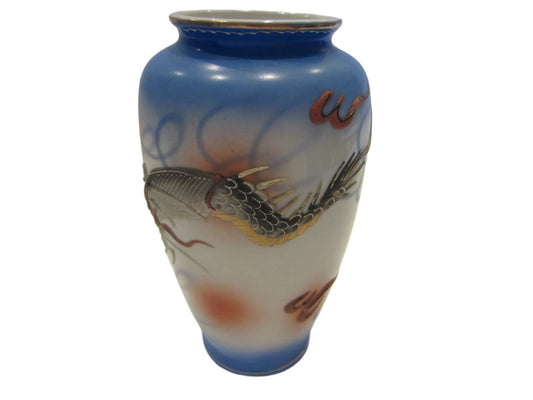 Moriage Dragon Ware Hand Painted Signed Porcelain Vase 