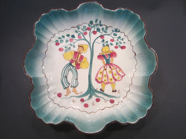 California Decora Ceramica Apple Tree Figurative Ribbed Fruit Bowl