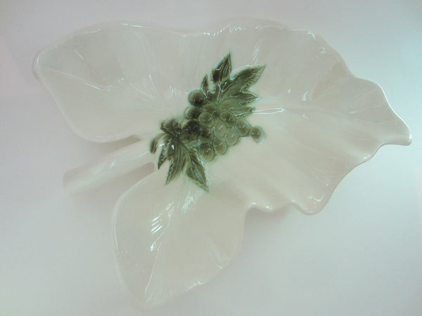 Hull USA Ceramic Leaf Platter Green Cluster Grape Mid Century Modern