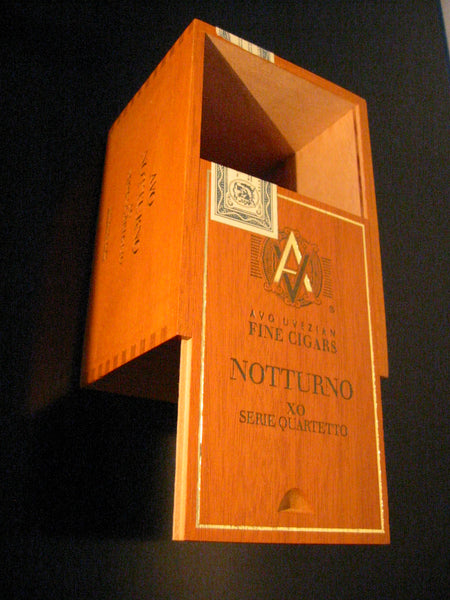 Notturno Decorative Humidor Cigar Box