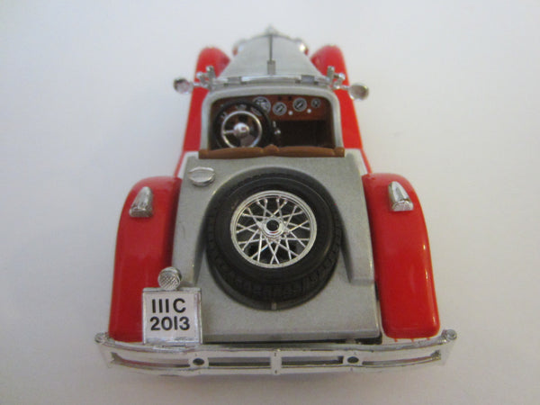 Burago Italy Classic Mercedes SSK Red Silver Cast Iron Model Car