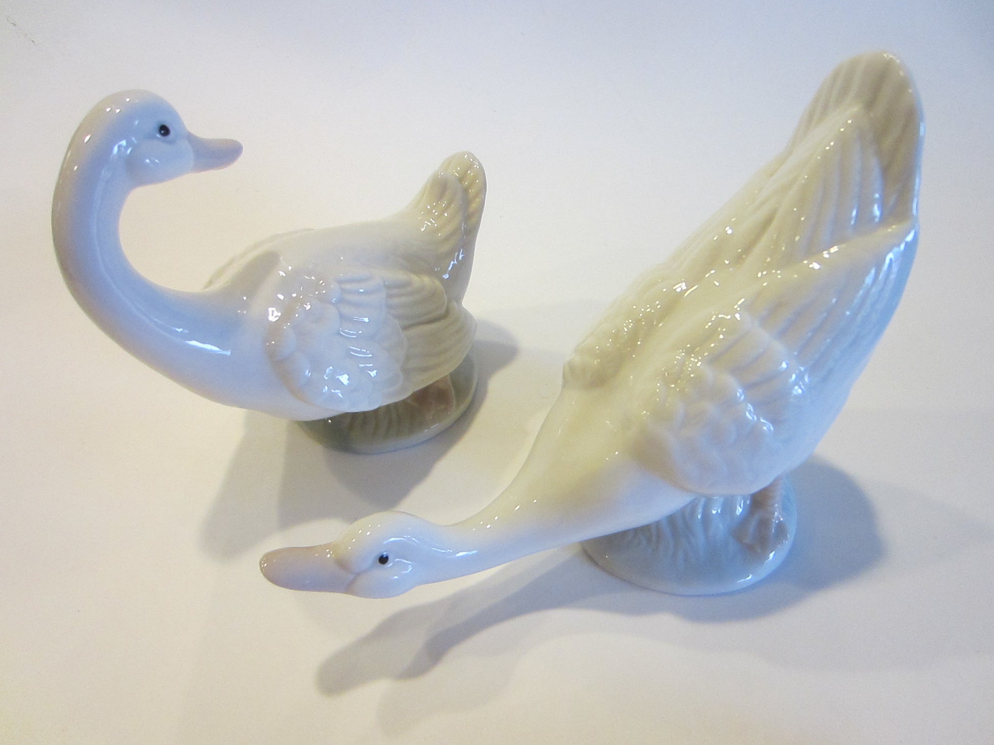 Duncan Royale White Fine Bone China Duck Figures Stamp Marked - Designer Unique Finds 