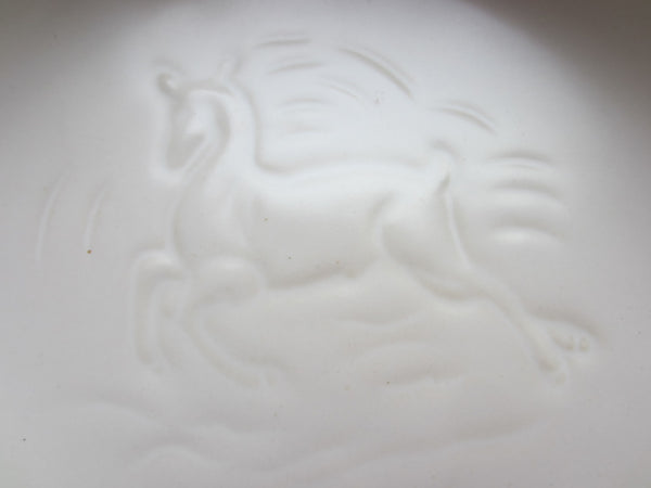 Hull USA Equestrian White Collectible Ceramic Ashtray - Designer Unique Finds 