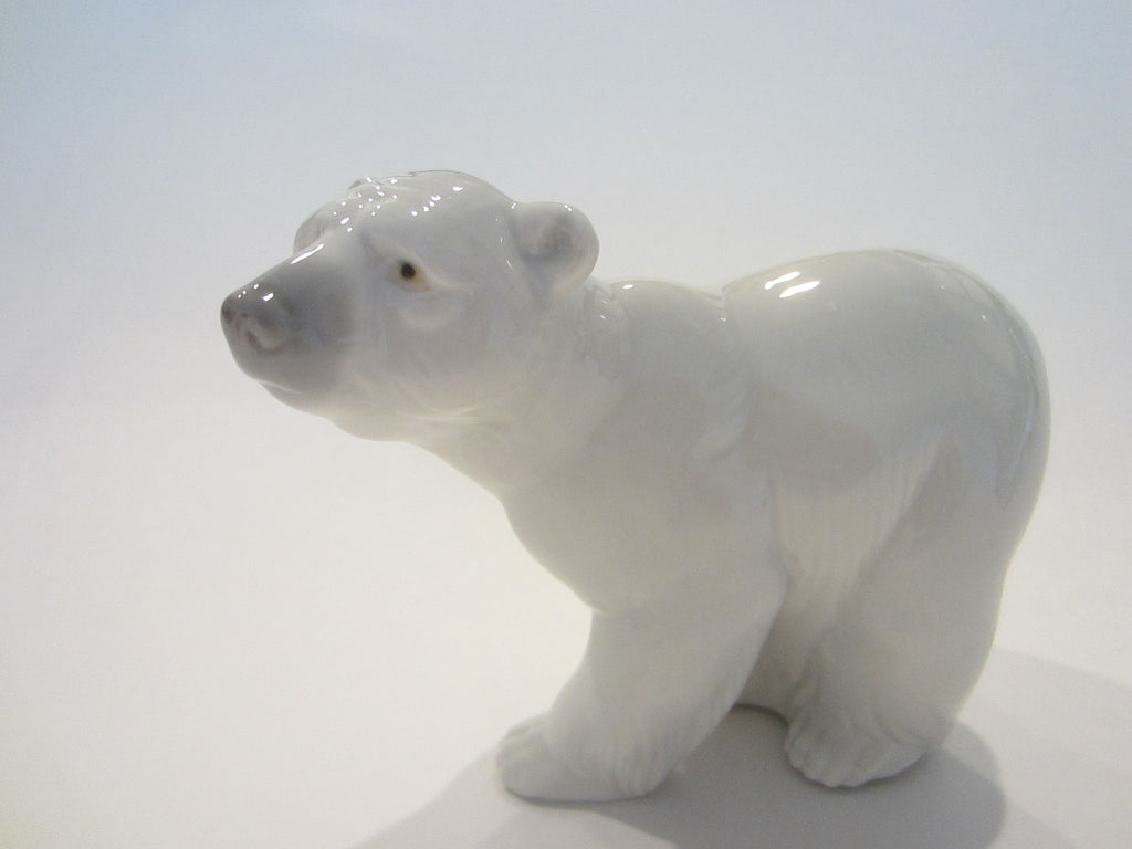 Lladro Porcelain Polar Bear Hand Made in Spain Marked Numbered 
