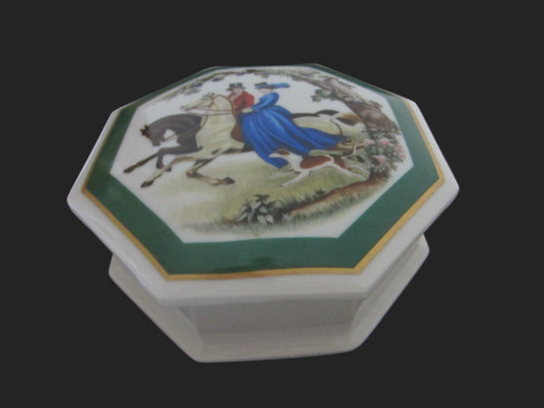 Southern Heirlooms Made In Japan Exclusive Elizabeth Arden Porcelain Box