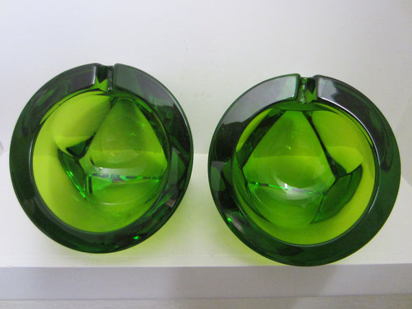 Emerald Green Geometric Crystal Ashtrays - Designer Unique Finds 
 - 3